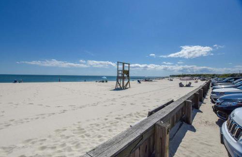 Great location with Water Views - Foto 29