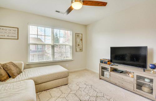 Cozy Greensboro Townhome with Community Pool and Grill - Foto 14