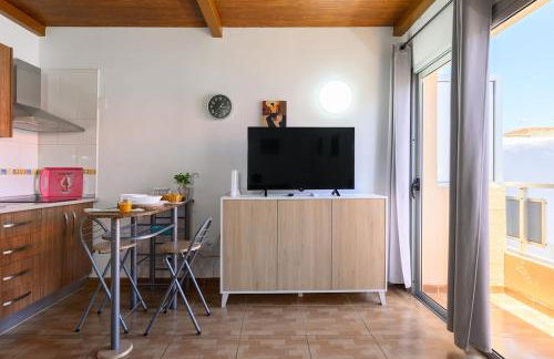 Coquete Apartment,Near Airport,Balcony,Cozy - Photo 1