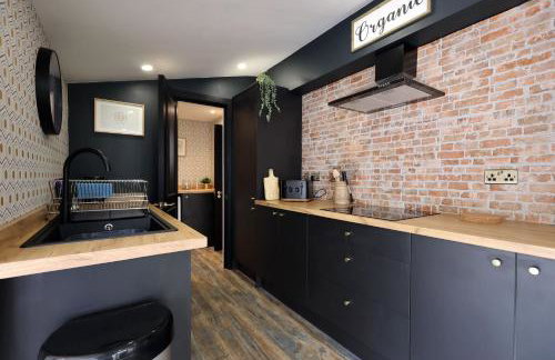 Sleeps14,Sauna,ColdPlunge,Hottub,xboxroom,XLgarden - Foto 8