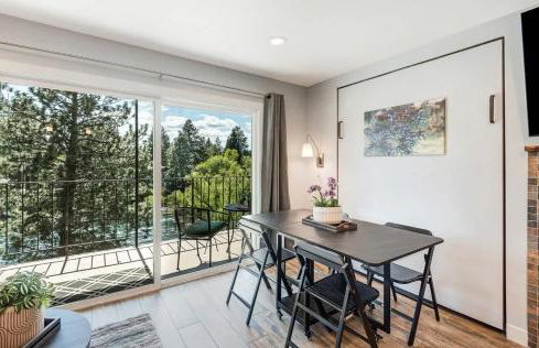 Gorgeous Condo With River View - Pool and Hot Tub - Foto 7
