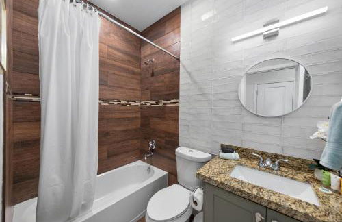 Bayfront Cottage- Pool - Hot Tub - Close to Beach - Foto 12