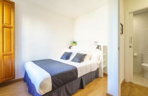 Valencia Home - Photo 59