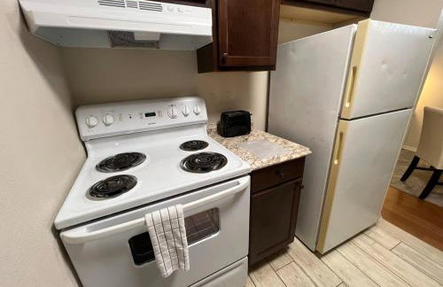 Mid-City One Bedroom Apartment with King Bed - Foto 16