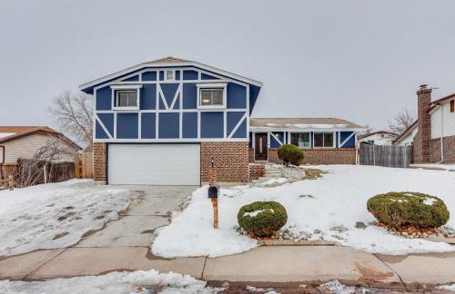 Pop Art Oasis with Karaoke Mini Golf Hot Tub and Pool - Photo 37