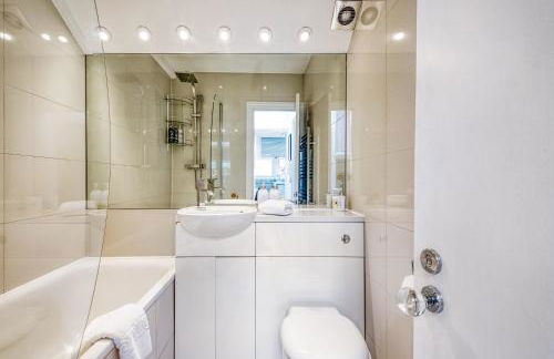 The Luxury 'Treehouse' - One bed Little Venice - Photo 13