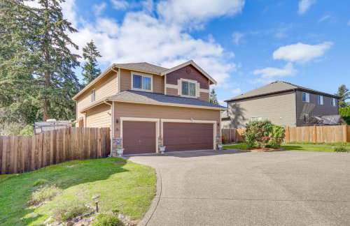 Family-Friendly Home with Patio and Garden in Everett! - Foto 1