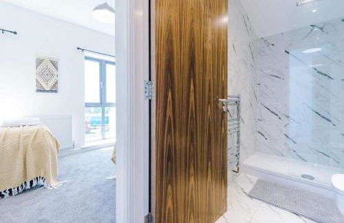 Rest&Recharge at Waterway House (4 Bedrooms, 7 Beds, 2 Bathrooms, Free parking) - Foto 38