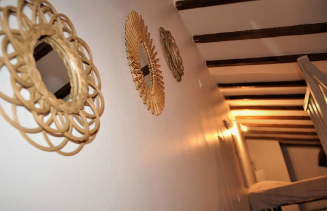 Entre Pierres et Soleil - Vue cité - Foto 23