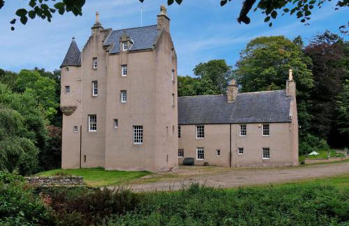 East Wing Lickleyhead Castle - Photo 22
