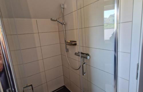 Ferienhaus SeeZeit direkt am Geiseltalsee mit Sauna und Fahrradgarage - Foto 24