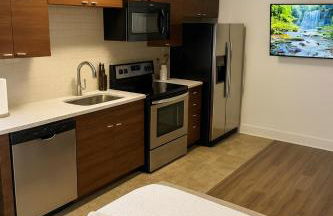 Marina Hideaway - Pool, Hot Tub & Gym - Photo 8