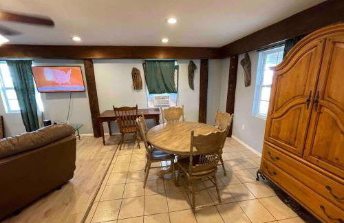 Fishing & Hunting Camp in Buras, 3 bedroom Fully furnished with Wi-Fi - Foto 4