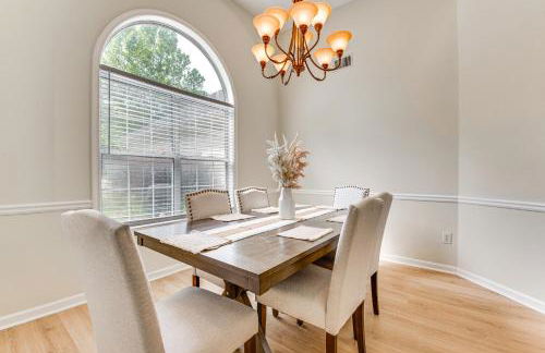 Game Room and Peaceful Deck Dacula Family Home - Foto 9