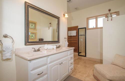 Bay Breeze House Waterfront home with pool - Foto 16