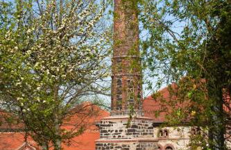 HexenburgbeiDresden Apartment mit Sonnenterrasse, Alkovenbett, Wohn- und Essbereich, Fußbodenheizung und Klimaanlage, Decke - Foto 11