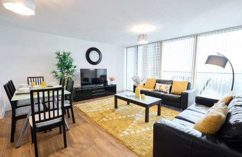 ShortstayMK Vizion apartments, with free superfast wi-fi, parking - Foto 8