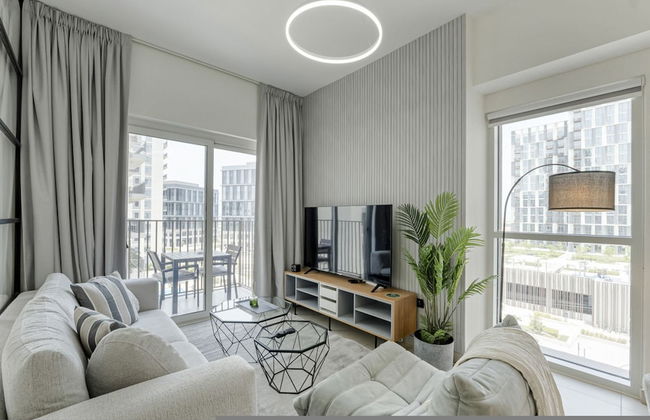 Luxury at Socio Dubai Hills 2 Beds Sleeps 4 - Photo 5