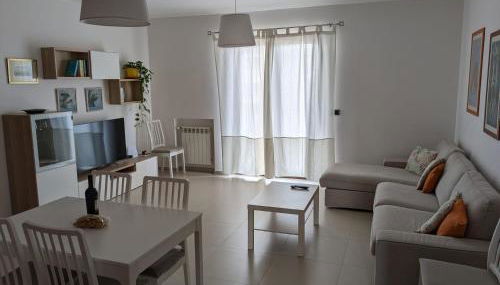 La Casa dei Due Mari - large apartment with parking - Foto 1