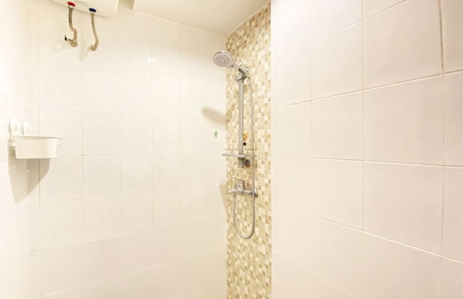 Fancy Designed 2Br At Gateway Ahmad Yani Cicadas Apartment - Photo 23