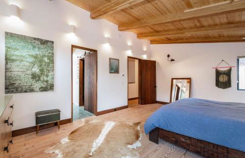 Modern indoor-outdoor living wHot Tub Walk to Beaches & Mountain Trails - Foto 28