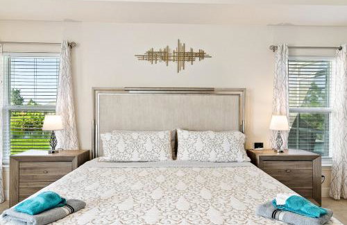 Newley Built Oasis Heated Pool Waterfront retreat - Foto 20