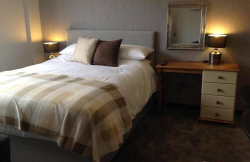 Rooms @ Number Six - Photo 4