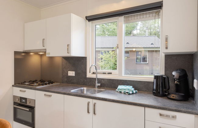 Bungalow in De Peel by Tranquil Forest - Photo 4