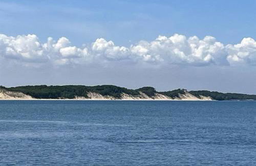 Large-group Retreat w/Loft Space Near Beach - Foto 23