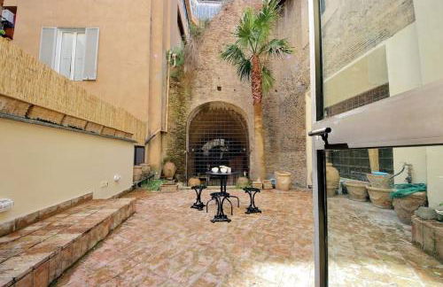 Pantheon Apartment with private terrace - Photo 49