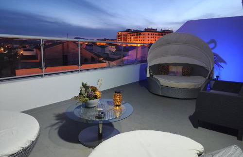 ÁTICO RILQUE, Apartamentos Independientes con Jacuzzi Privado y Terraza en Ronda - Photo 21