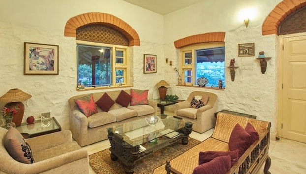 Coin salon dans le hall