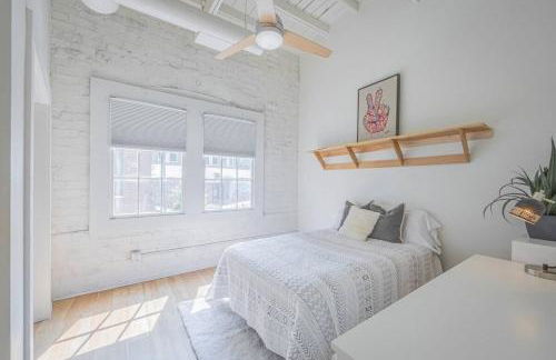 Darlin Downtown Dawghouse - Foto 3