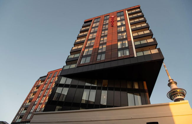 Ramada Suites By Wyndham Victoria Street West - Photo 56