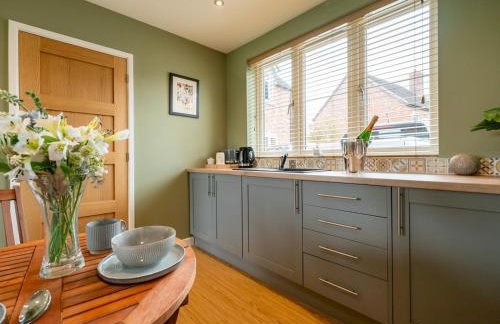 Cosy peaceful and modern ground floor apartment Pass the Keys - Foto 10