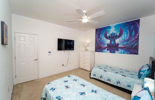 NearTheParks - 5BR Family Villa with Saltwater Pool near Disney - Photo 21