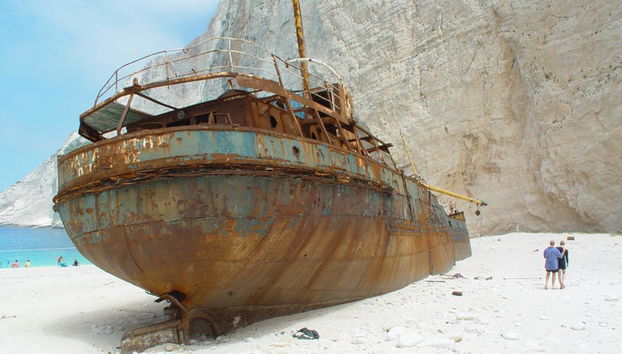 Cruzeiro de Naufrágio de Zante Harbour com recolha - Tour de Dia Inteiro - Foto 3