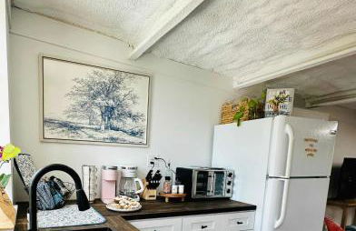 Luxury 4-Bedroom Container Home, Hot-Tub & Firepit - Foto 12