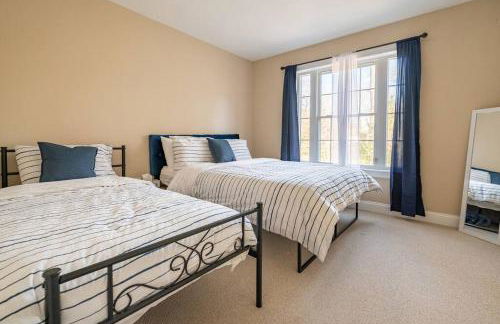 Luxury 4 bedroom house in Pocono Mountains with Hottub in Golf Course Near Lake - Foto 58