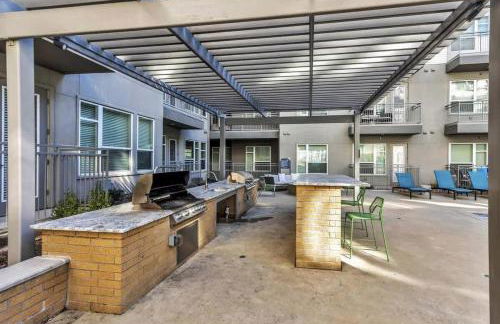 Boulevard Stays Dashing King 1 BR Suite Pool Parking Gym M - Foto 24