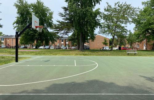 Charming 3bd Alexandria House, 11 miles to DC, Nice front view - Foto 42