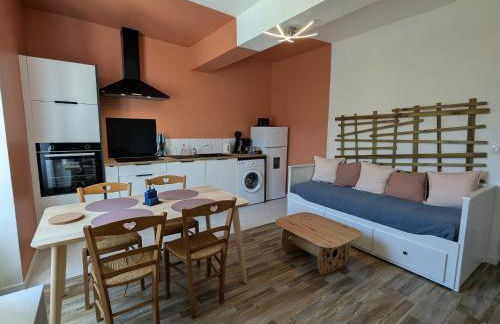 Gîte chaleureux 4 pers, terrasse, proche Loire - FR-1-590-578 - Photo 1