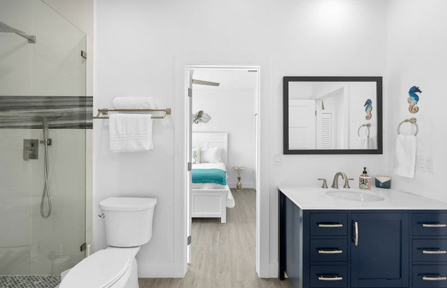 Blue Pearl New Waterfront Haven with Heated Pool ,70 Foot Dock, and More! - Foto 56