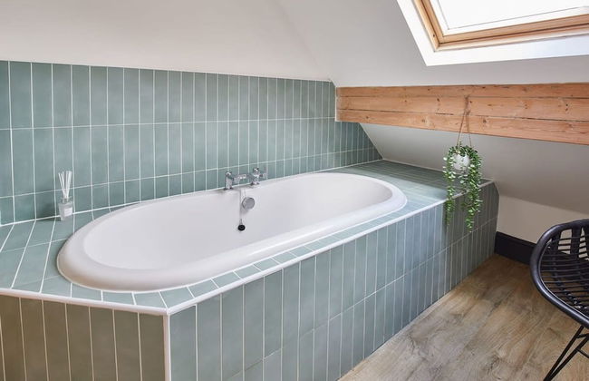 Host Stay Raven House - Photo 29