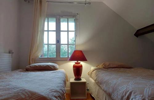 Maison spacieuse avec piscine à La Bazoche-Gouet - Foto 11