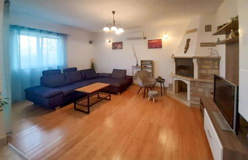 Three-Bedroom Holiday Home In Nedescina - Foto 13