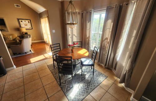 Luxurious 11 Large beds with Jetted Tub 3000 Sq ft - Foto 17