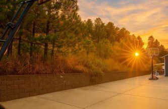 Black Hills Getaway with Hot Tub & Game Room for 18 - Foto 55