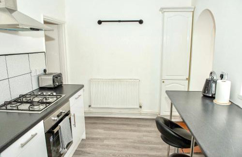 Ground Floor 2 Bedroom Apartment Southsea - Free Parking - Foto 6