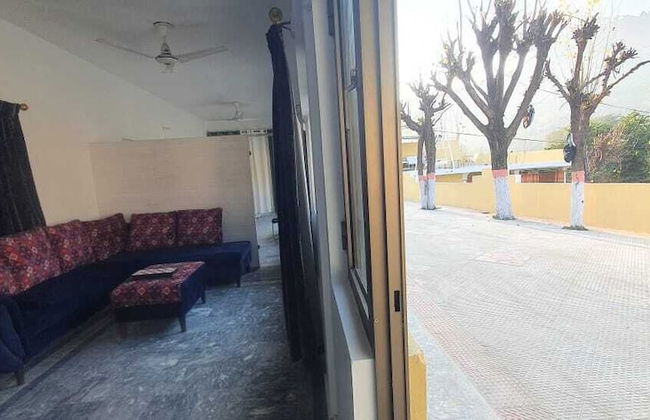 Candle Hotel Shahdara Valley Islamabad - Photo 4